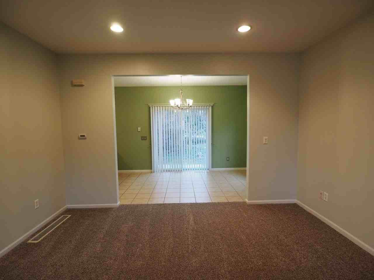 3029 Charing Cross Rd - Photo 4 of 17