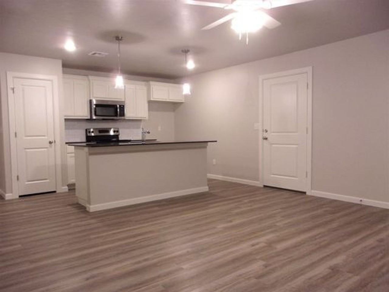11306 Keystone Rd - Photo 4 of 12