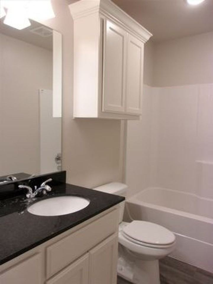 11306 Keystone Rd - Photo 6 of 12