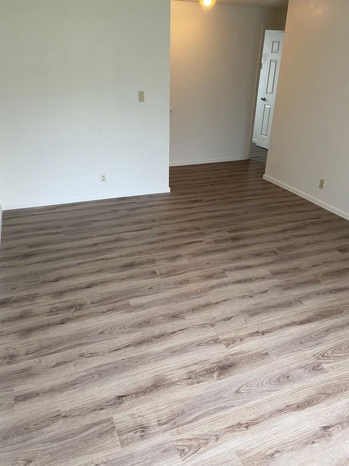 638 32nd Ave Se #5 - Photo 6 of 17