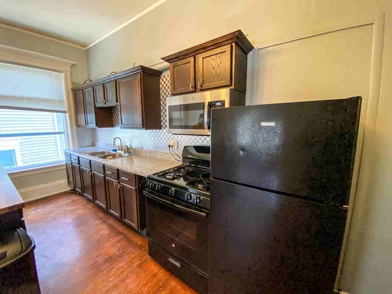2725-2727 W McKinley Blvd - 4 Unit - Photo 3 of 4
