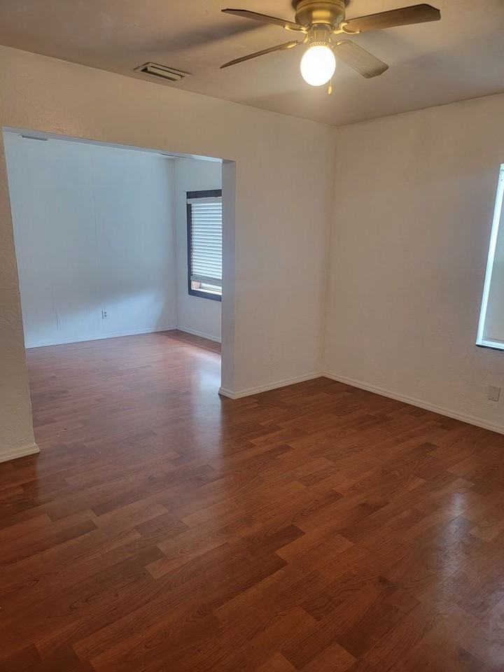 16707 Ne 76th Pl - Photo 3 of 18