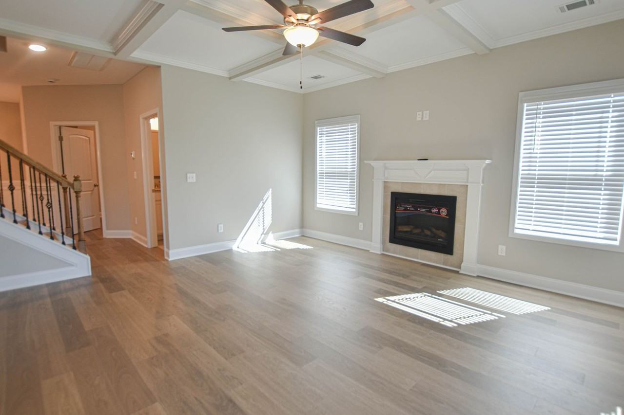 1113 Henry Place Blvd - Photo 2 of 21