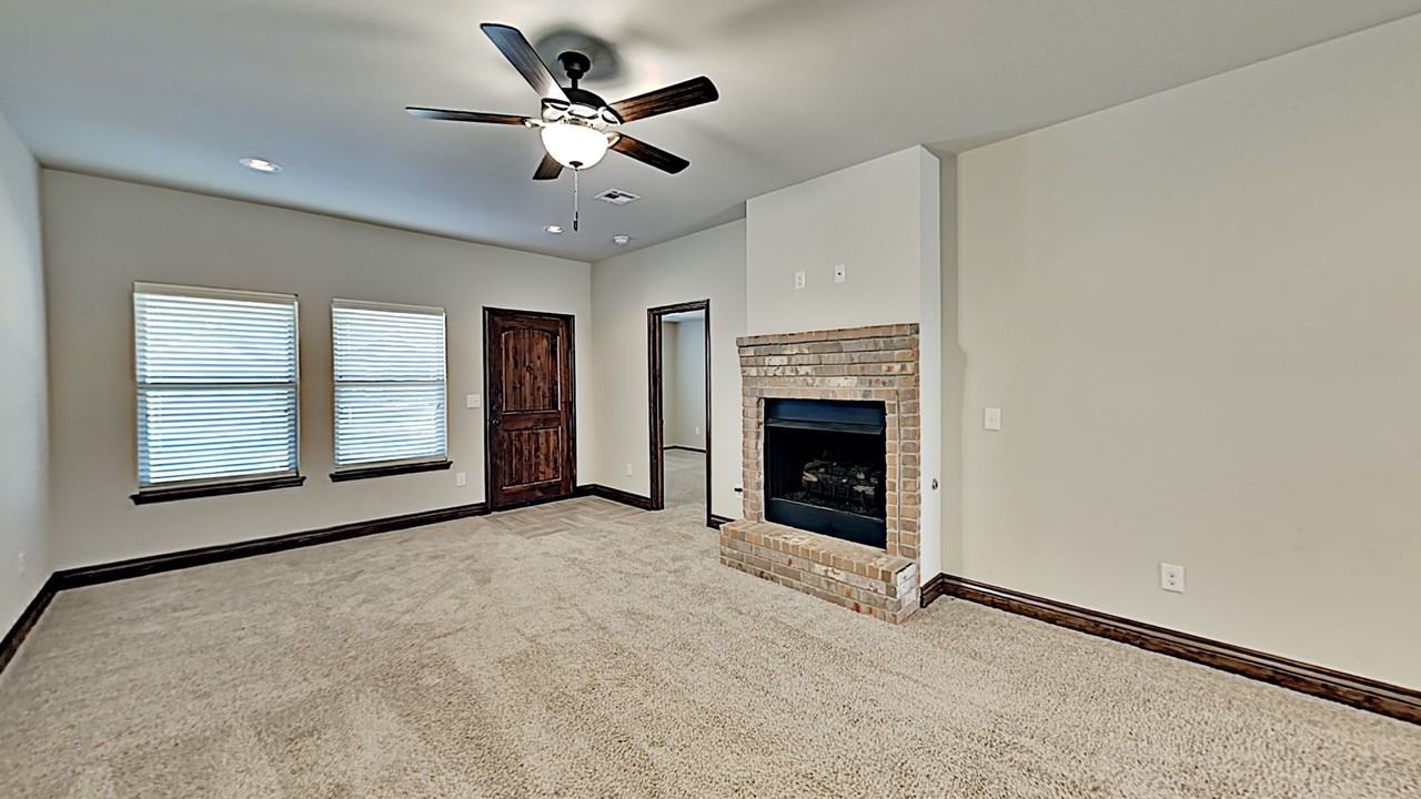 12728 Nw 137th St - Photo 4 of 19