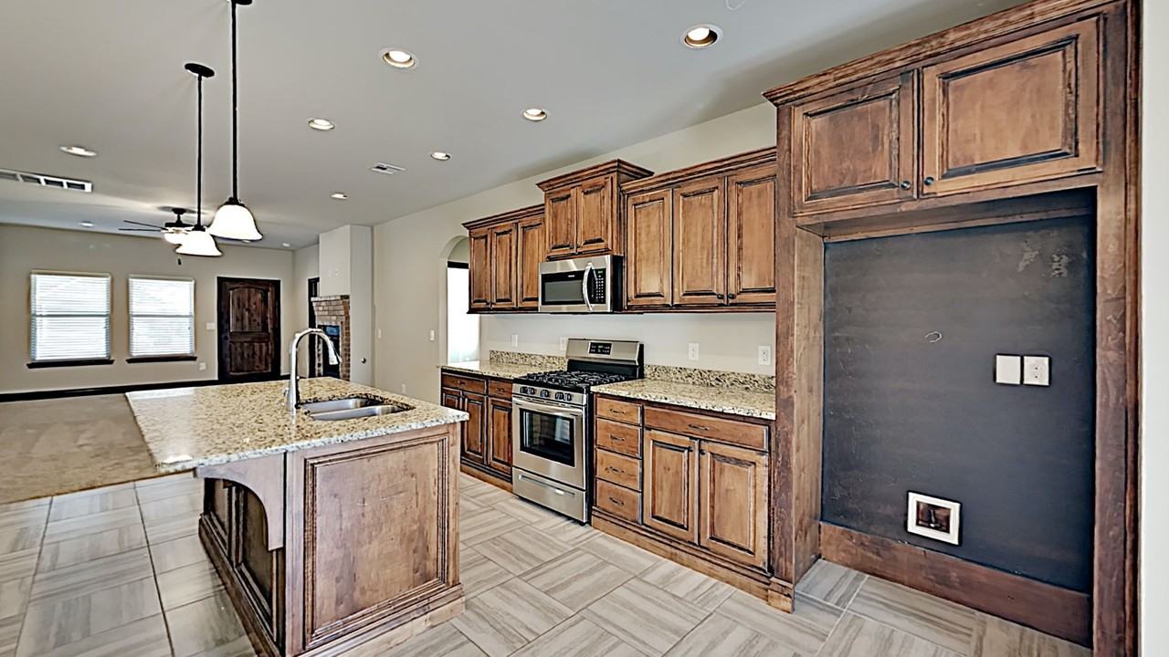 12728 Nw 137th St - Photo 6 of 19
