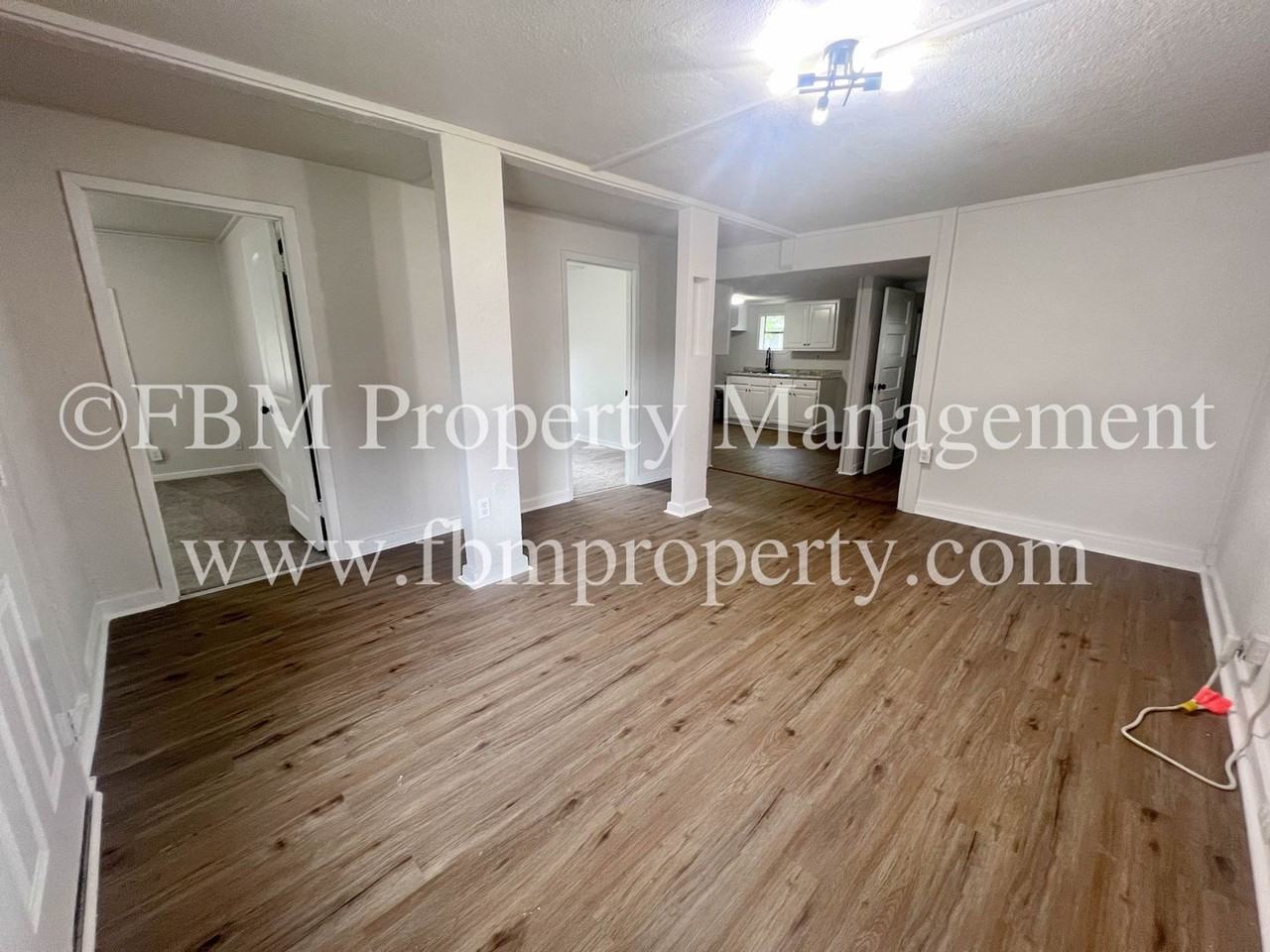 204 Opal St - Photo 3 of 20