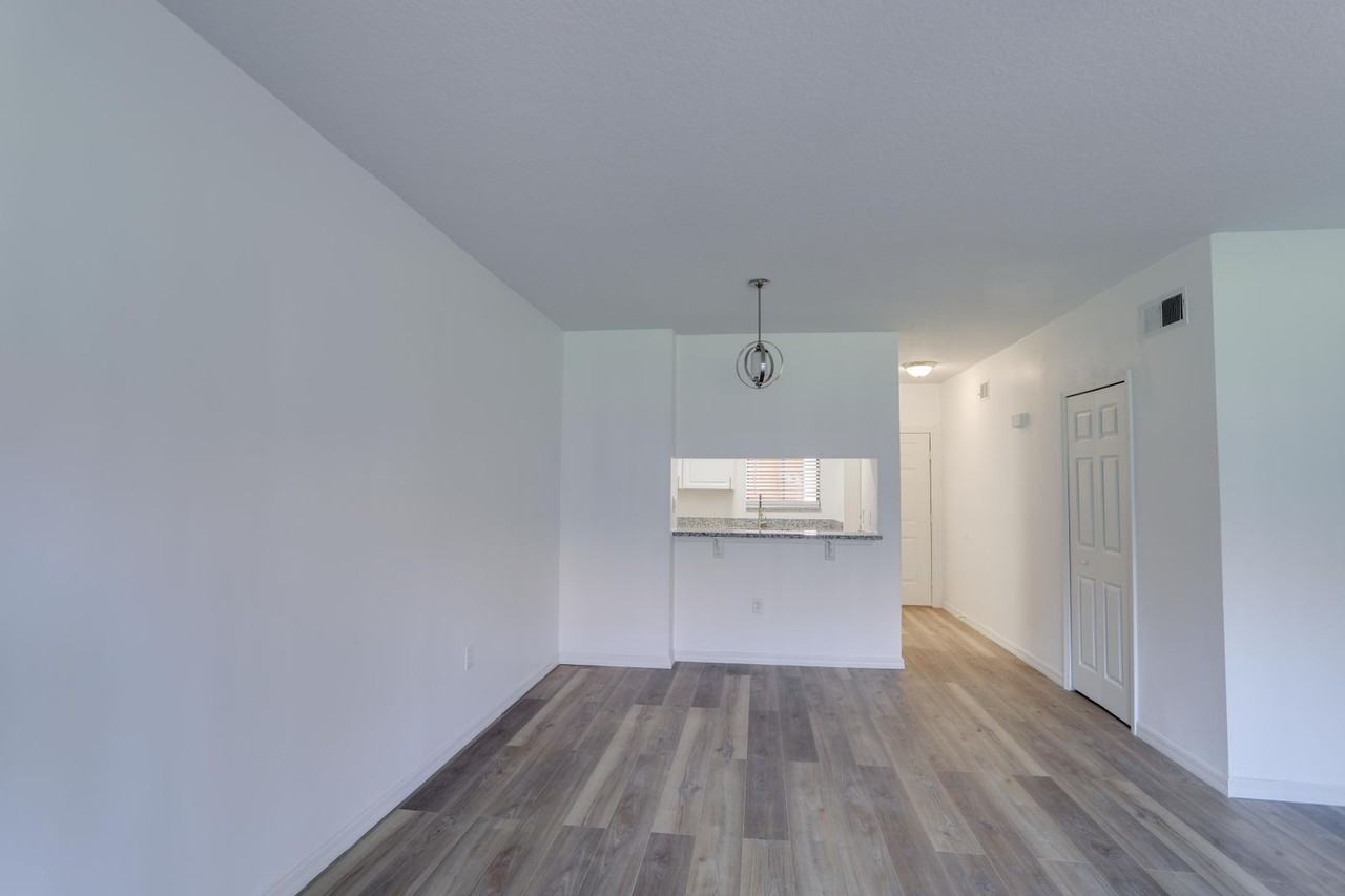 4719 Capri Pl - Photo 3 of 15