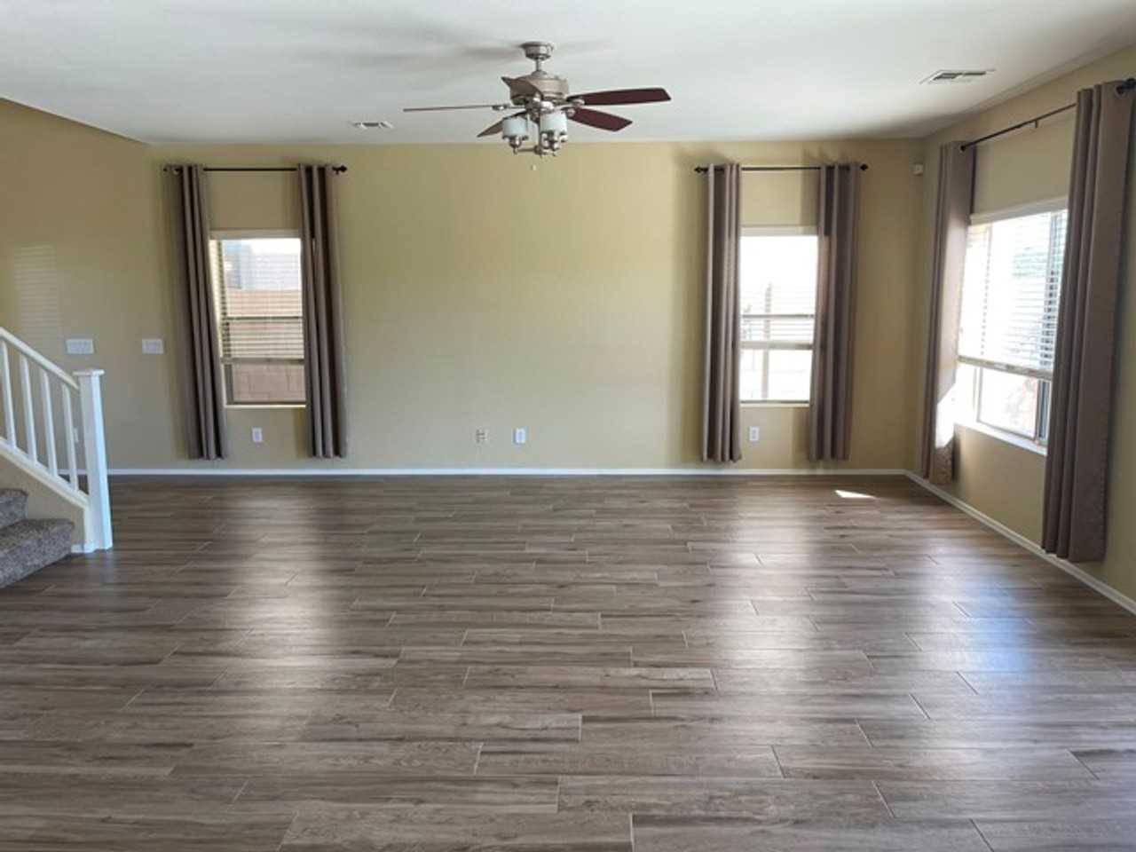 16561 N 175th Dr - Photo 2 of 18