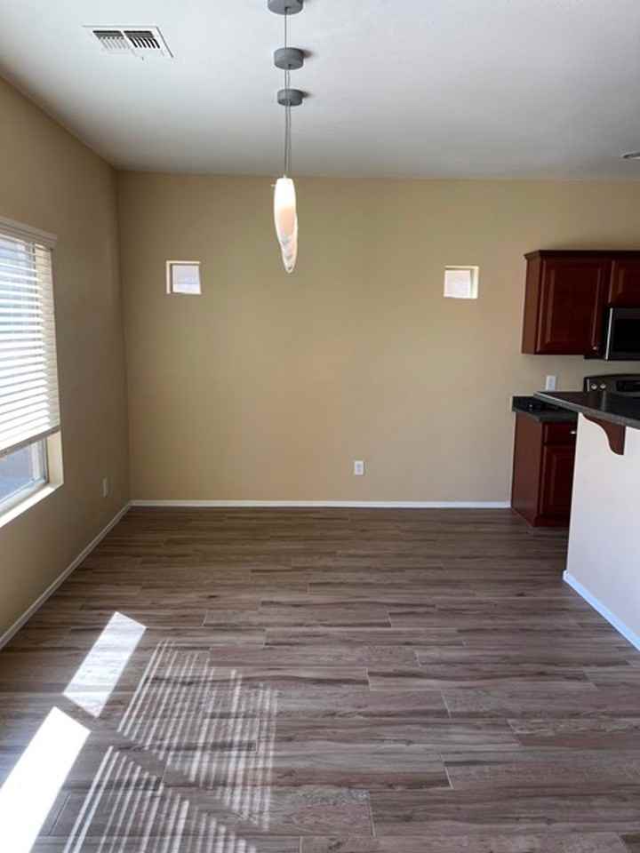 16561 N 175th Dr - Photo 3 of 18