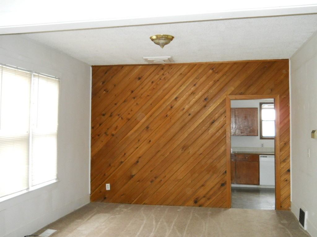1307 W Jackson Ave - Photo 3 of 6