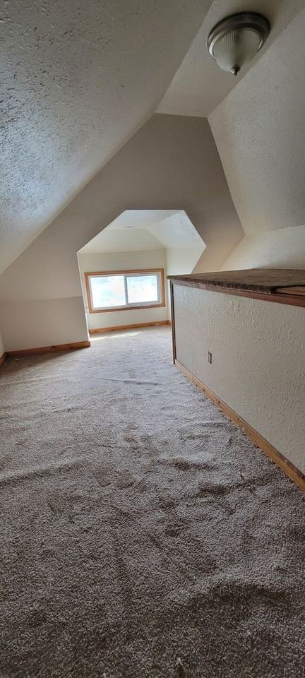 2807 N Crestline St - Photo 5 of 8
