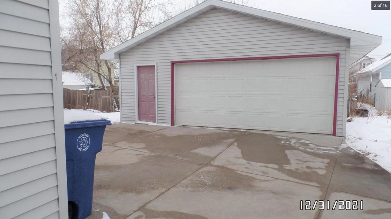 406 W 7th Ave - Photo 2 of 18