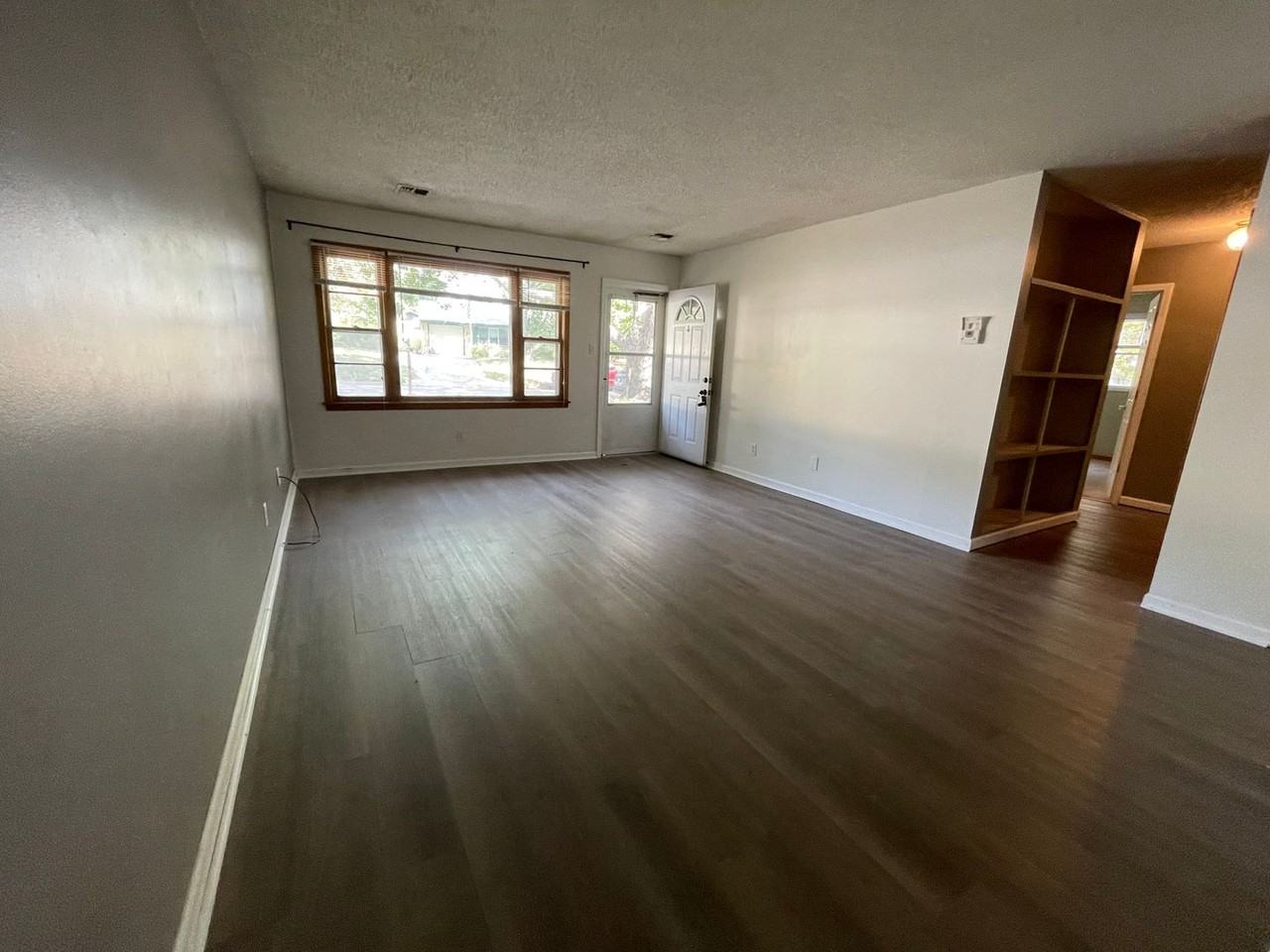 1733 Winne Dr - Photo 4 of 12