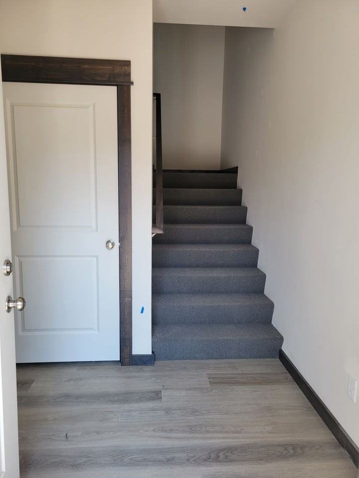 93 W Jefferson Ave - Photo 5 of 15