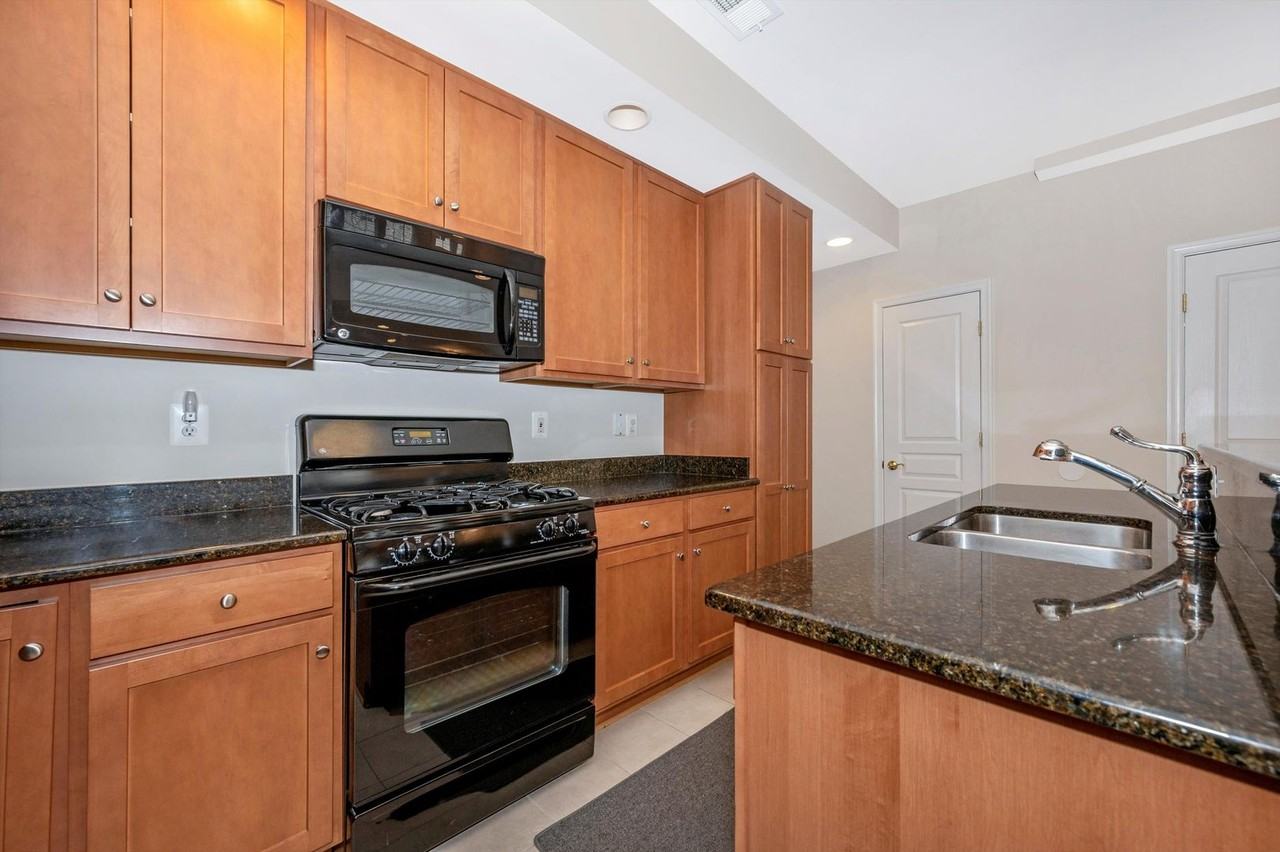 1816 Poolside Ln - Photo 6 of 50