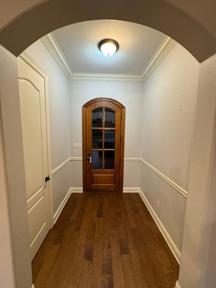 3933 Le Brooke Ln - Photo 2 of 27