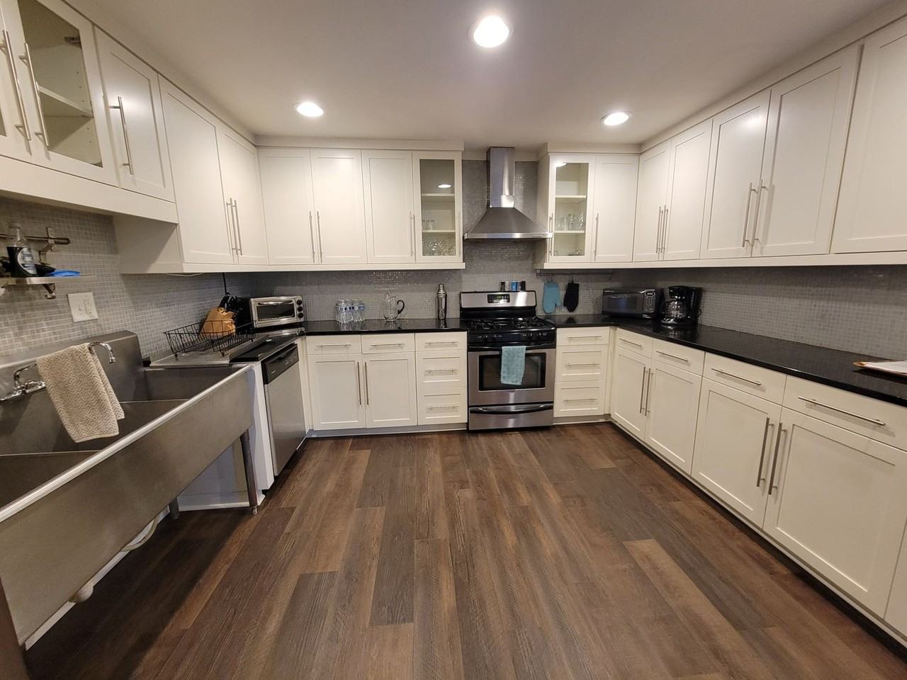 135 Boulevard - Photo 4 of 21