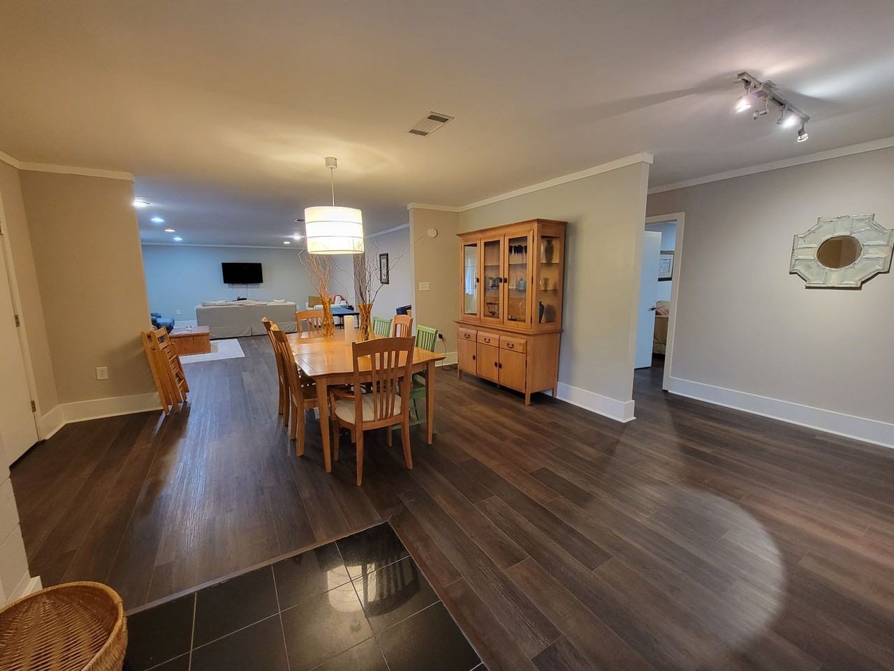 135 Boulevard - Photo 5 of 21