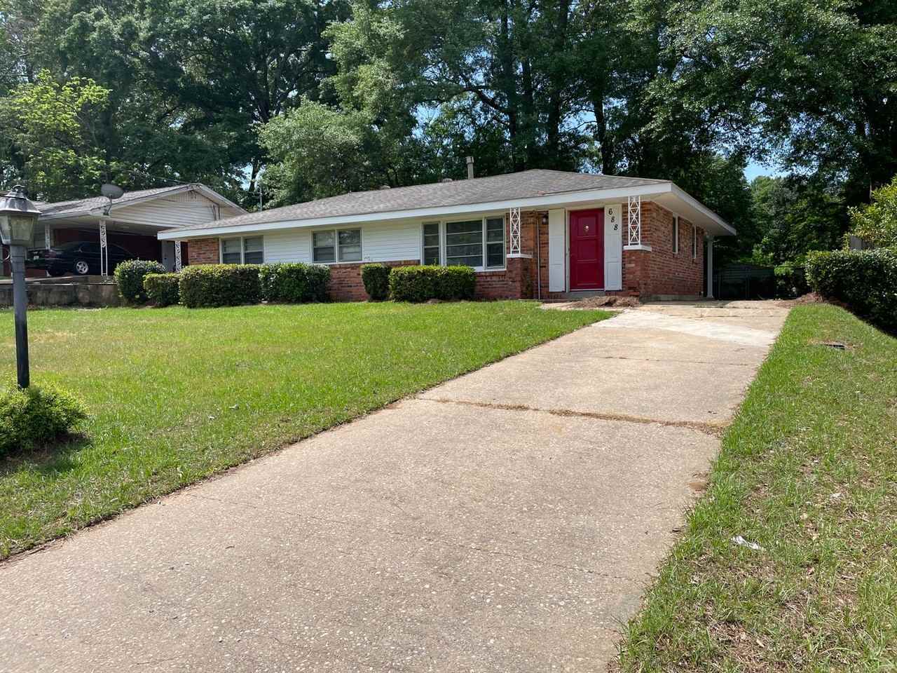 688 Joryne Dr - Photo 2 of 16