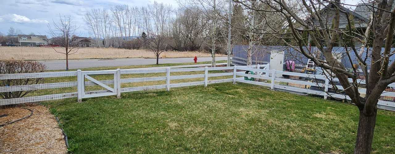 845 Cottage Park Ln - Photo 3 of 5