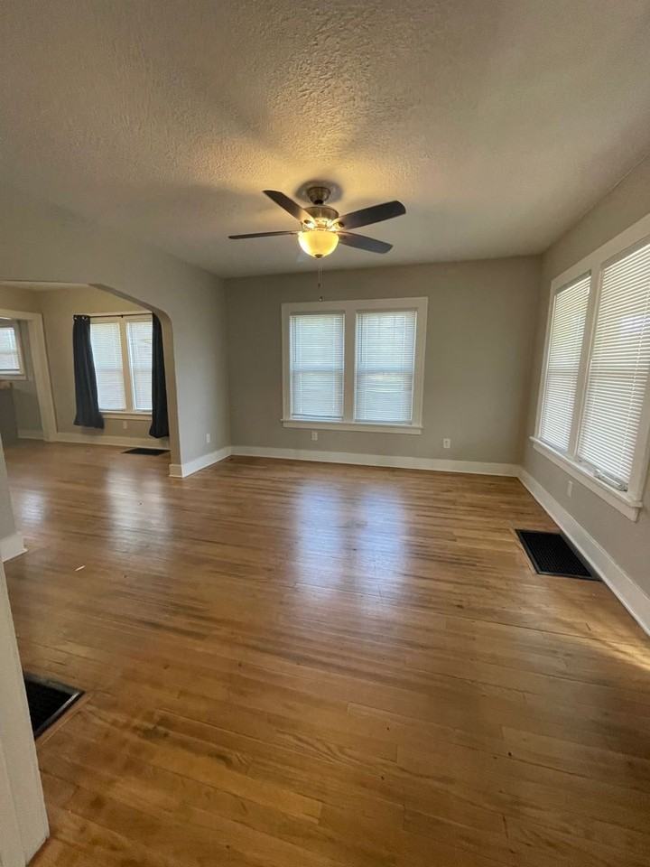 2208 South St - Photo 3 of 14