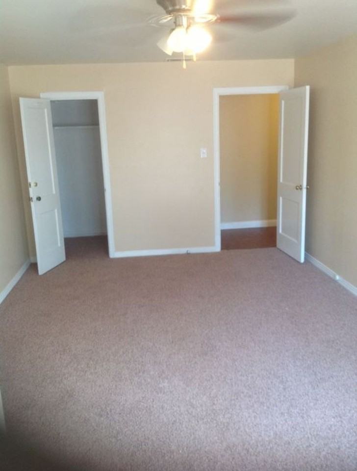 2207 32nd St - Photo 7 of 17