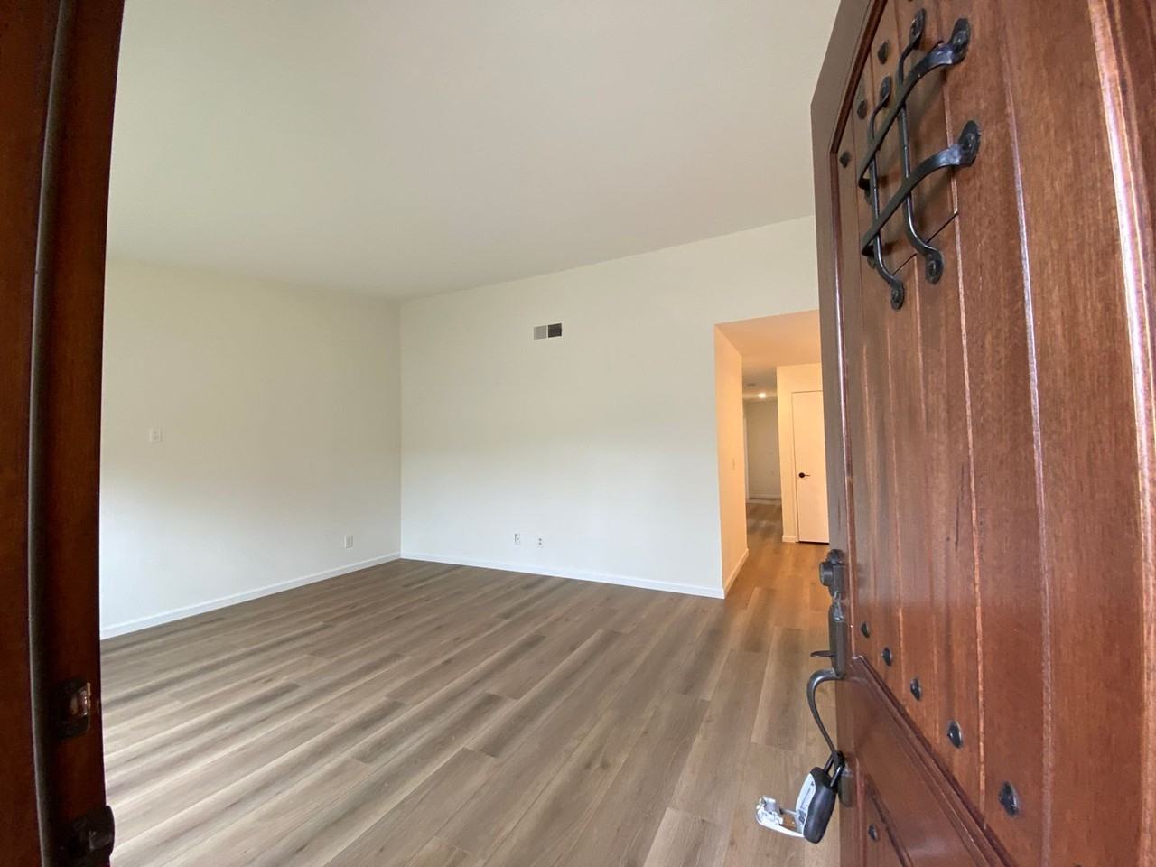 270 Manzanita Dr - Photo 4 of 36
