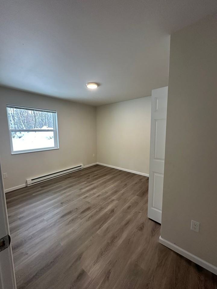 1620 3rd St N - Photo 3 of 7