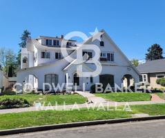 featured image of 209 N Madison St