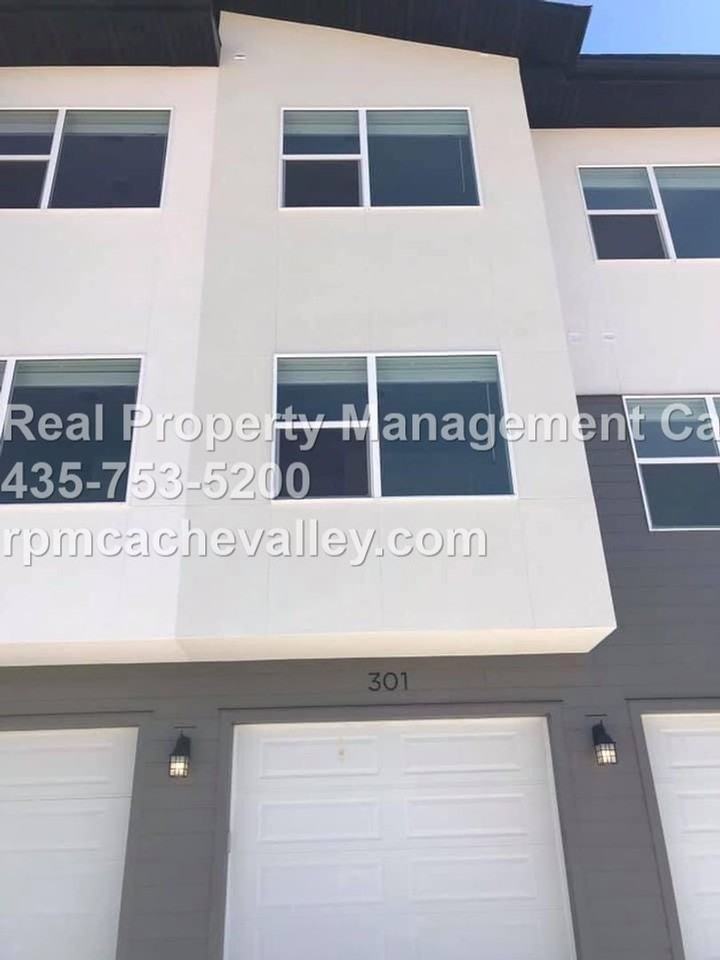 163 E 550 N #A301 - Photo 3 of 30