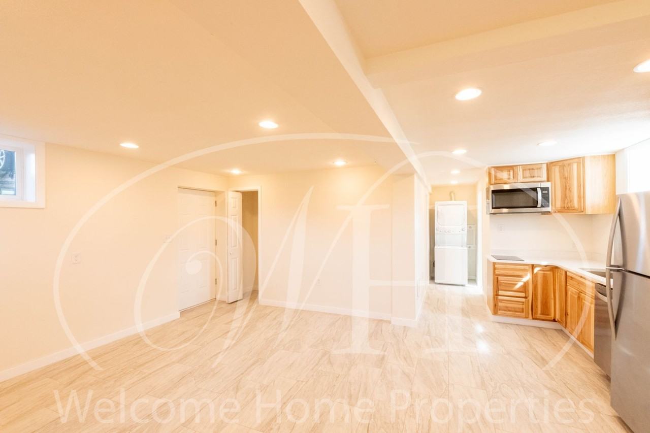 73 Rima Ln - Photo 3 of 11