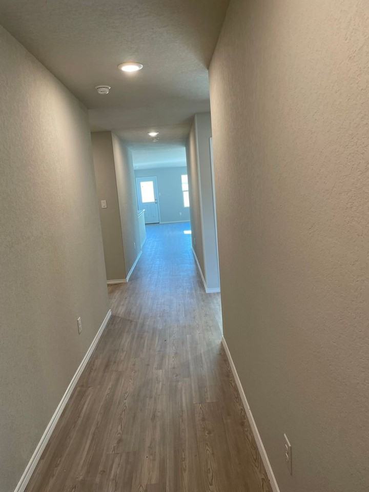 3306 Kornberg Dr - Photo 2 of 21