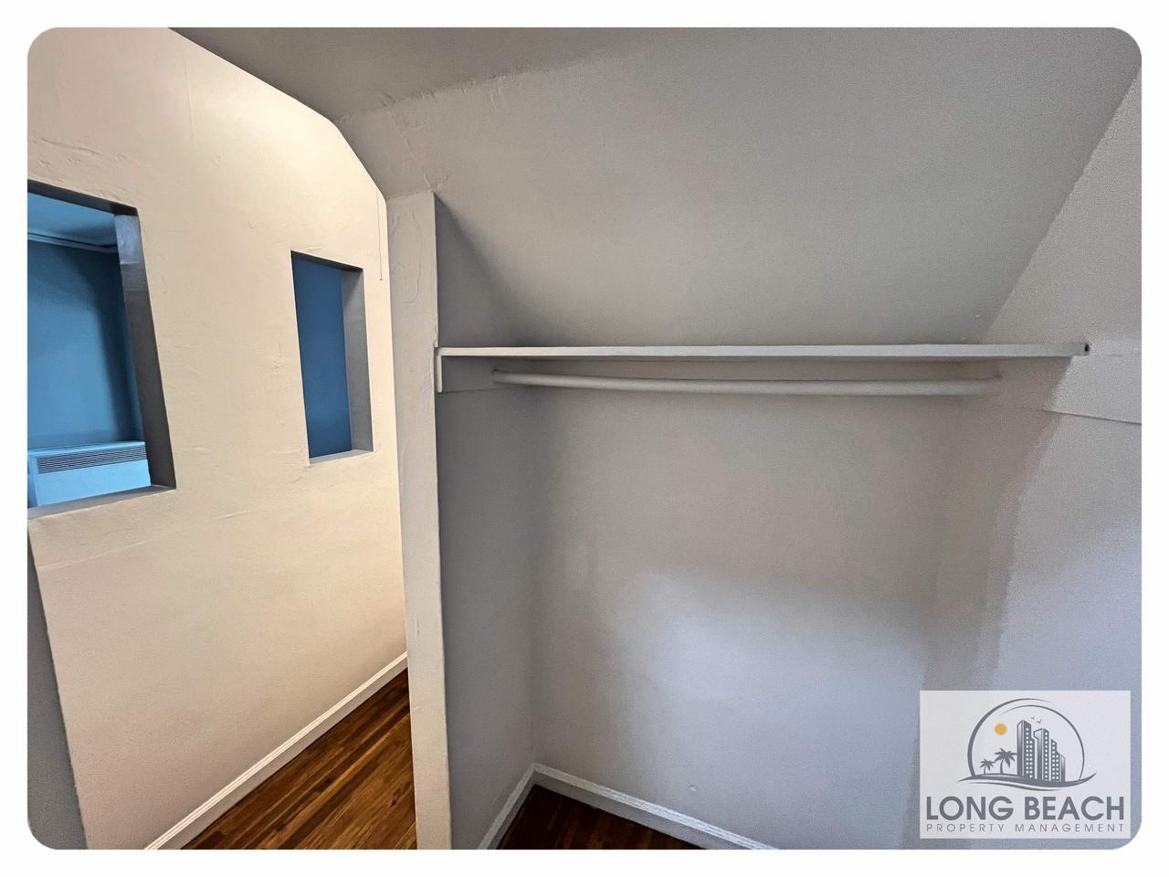 2525 East 10th Street #2 - Photo 4 of 12