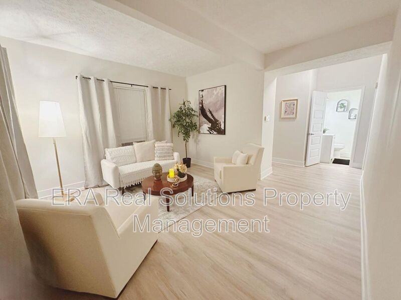 370 Clarendon Ave - Photo 3 of 23