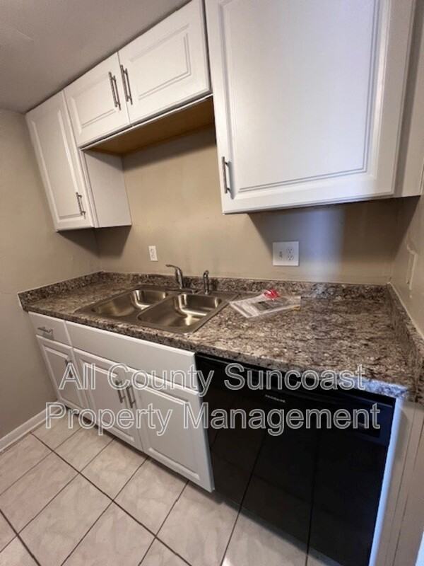 6570 66th Ave N #210 - Photo 3 of 10