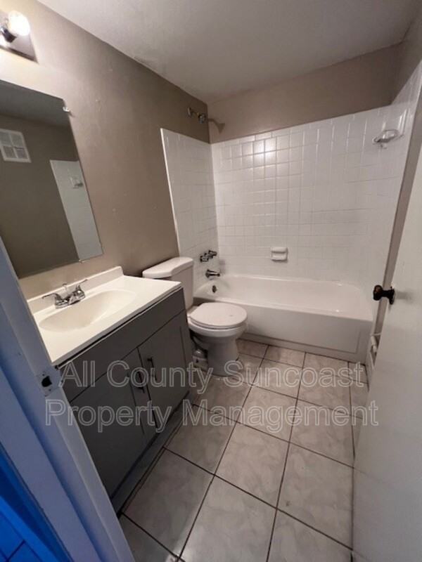 6570 66th Ave N #210 - Photo 7 of 10