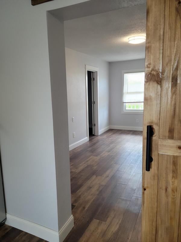 205 Oskaloosa St - Photo 5 of 11