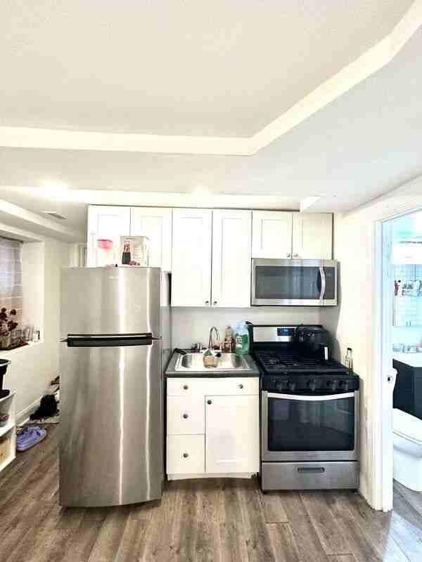 1826 W Cermak Rd #GR - Photo 3 of 12