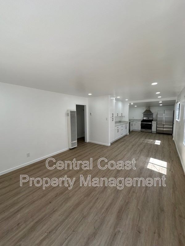 1950 Luxton St - Photo 2 of 17