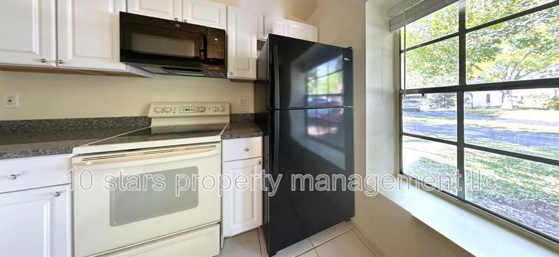599 Capistrano Ct - Photo 7 of 41