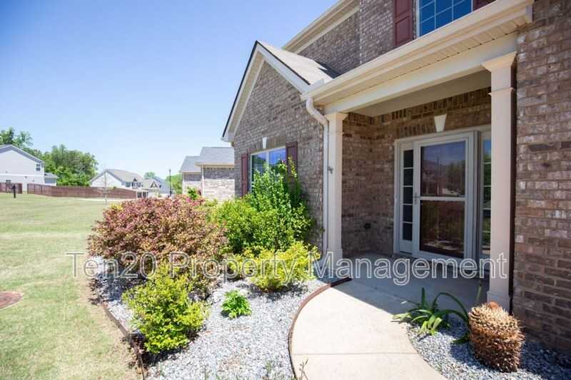 9688 N Ivy Park Dr - Photo 2 of 37