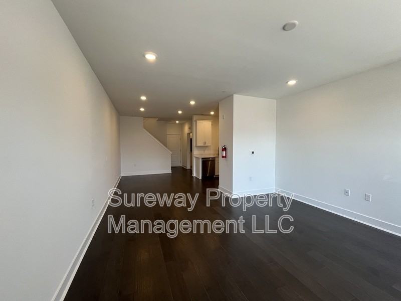 257 Aaron Truehart Way - Photo 2 of 14