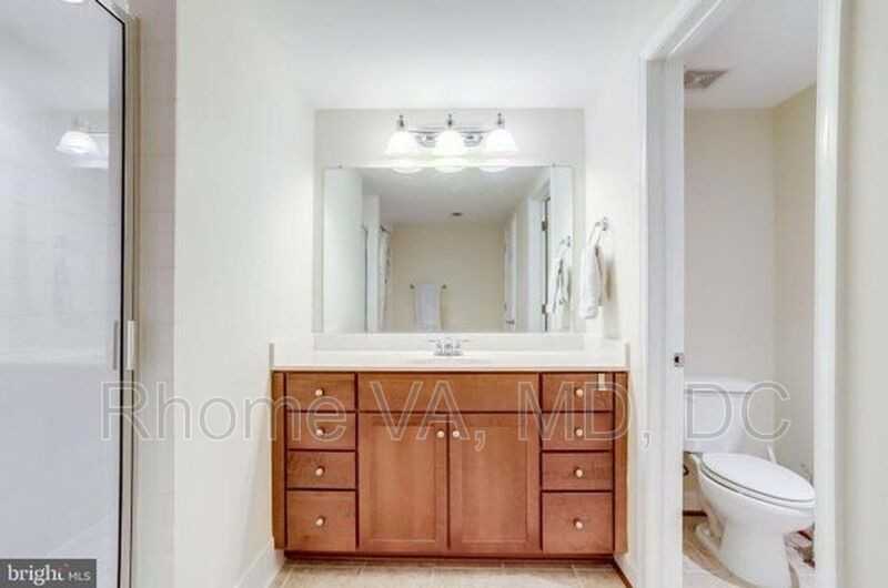 4115 South Four Mile Run Drive - Photo 5 of 14