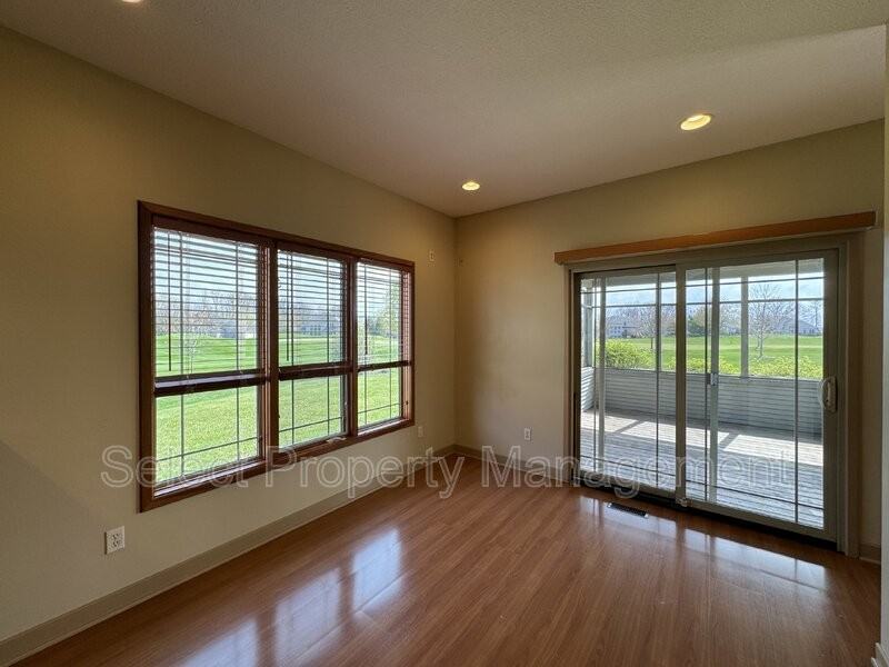 12134 Fairway Winds Ct - Photo 6 of 41