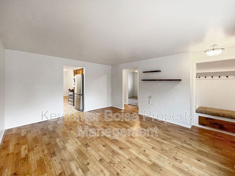 4159 N Esten Pl - Photo 3 of 19