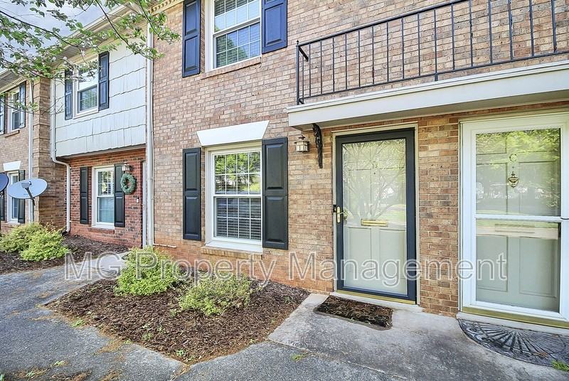 3726 Park Rd #D - Photo 3 of 30