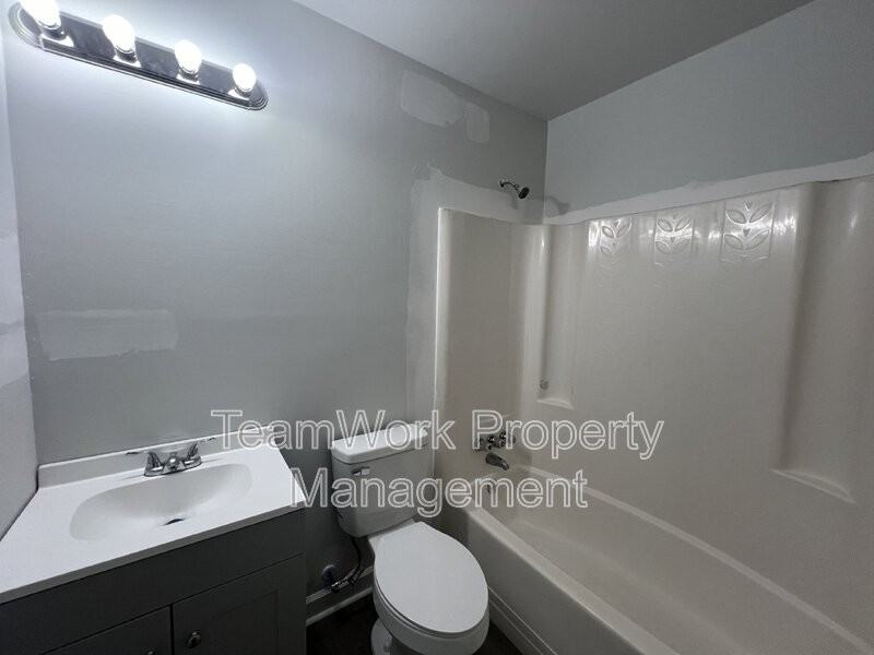 342B Dorchester Manor Blvd #B - Photo 7 of 7