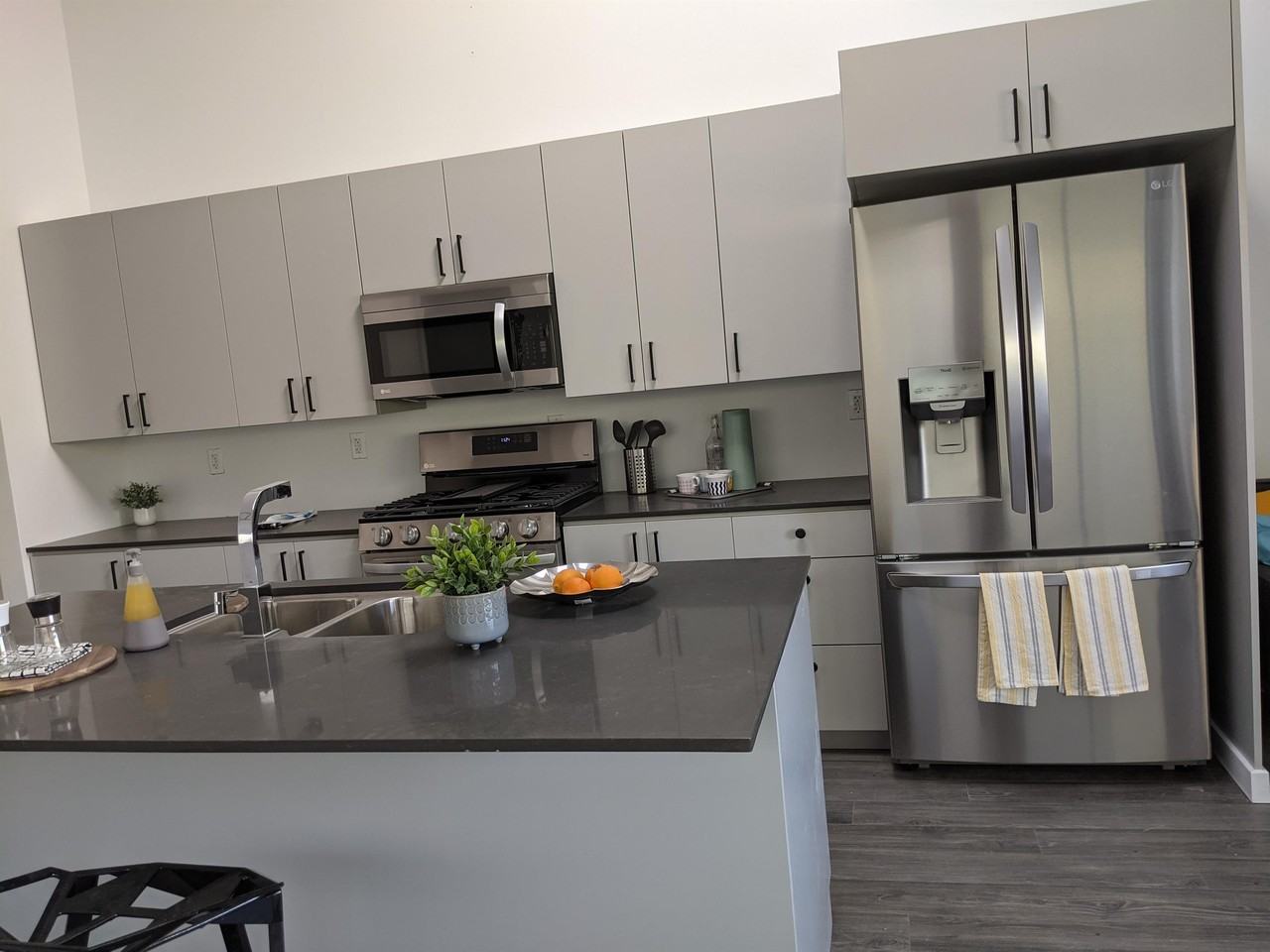 6044 La Prada - Photo 2 of 5