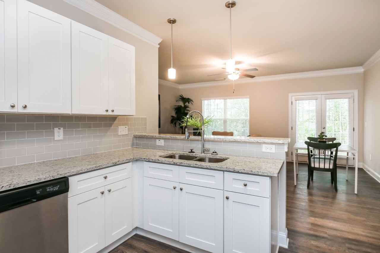 227 Riley Cir - Photo 6 of 48