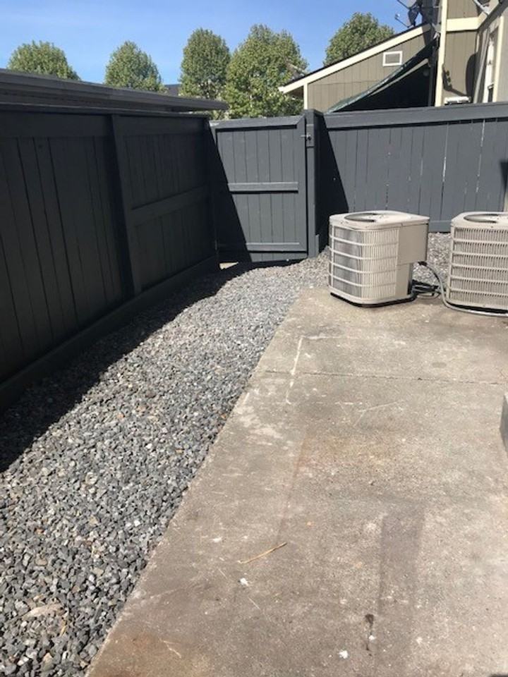 Pioneer Apartments - Photo 4 of 22